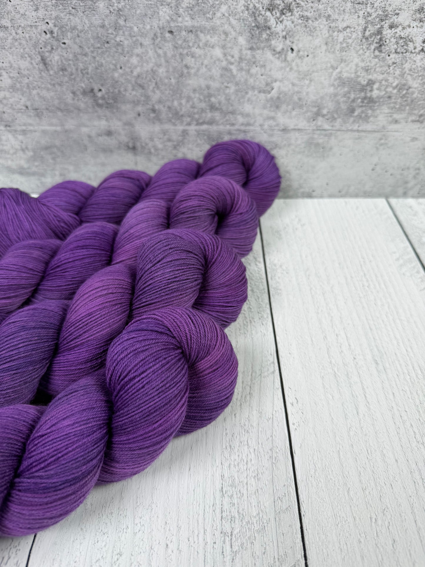 Queen of Shadows (Achilles Sock)
