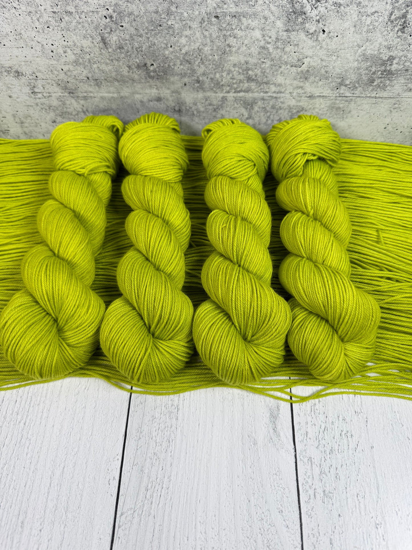 Chartreuse Shock (Achilles DK)