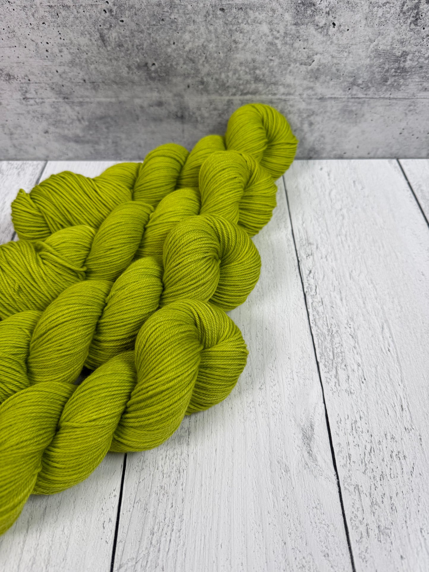 Chartreuse Shock (Achilles DK)