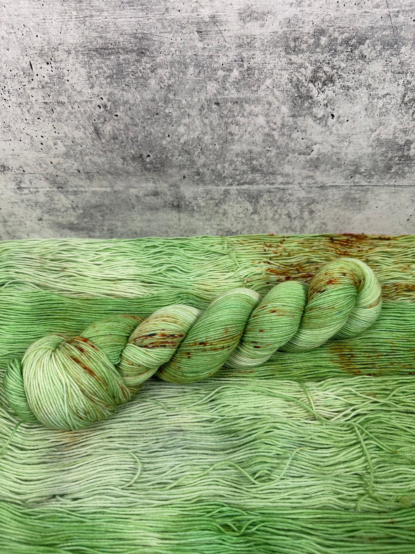 Pistachio Brittle (Ares Sock)