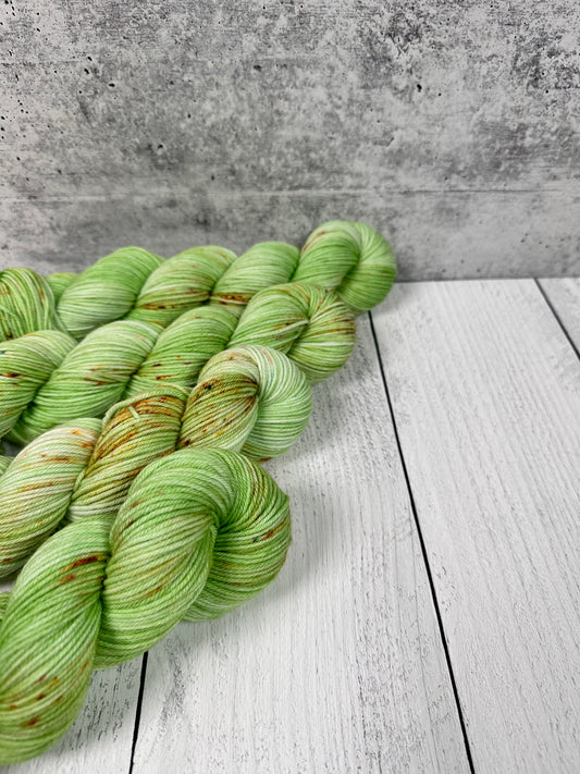 Pistachio Brittle (Achilles DK)