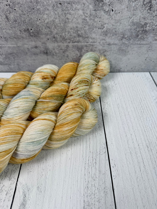 Seaglass and Sand (Achilles DK)